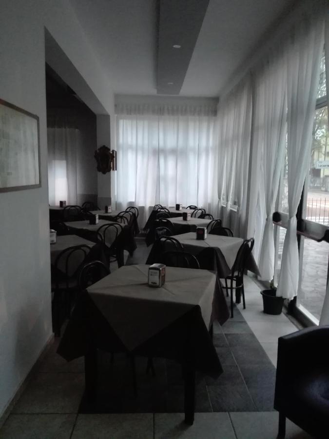 Hotel Villa Lorena Rimini Extérieur photo