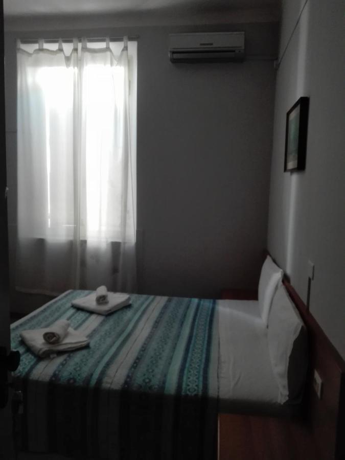 Hotel Villa Lorena Rimini Extérieur photo