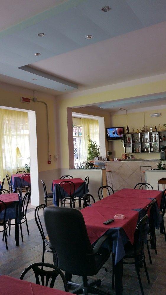 Hotel Villa Lorena Rimini Extérieur photo