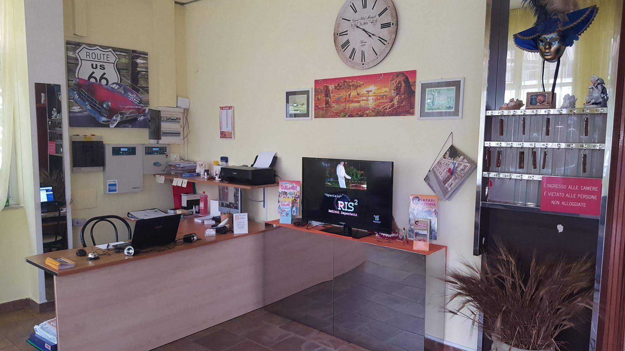 Hotel Villa Lorena Rimini Extérieur photo